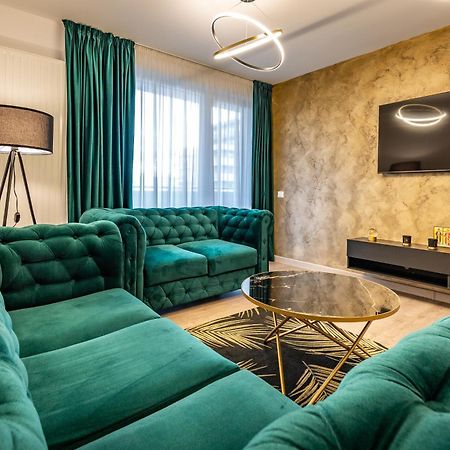 Carpatilor Apart Hotel ブラショフ エクステリア 写真