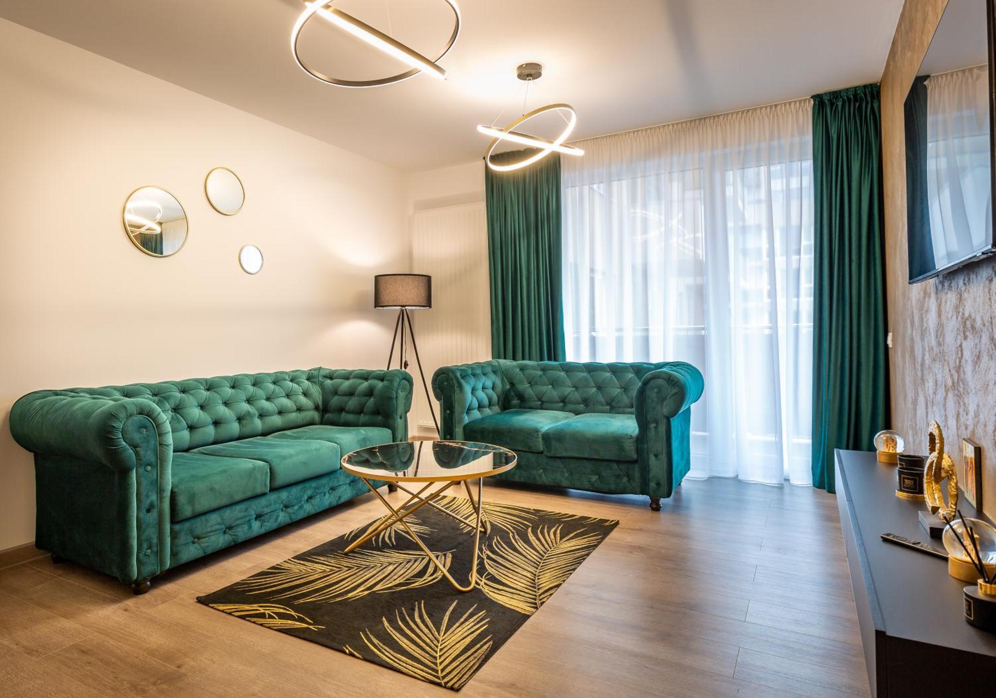 Carpatilor Apart Hotel ブラショフ エクステリア 写真